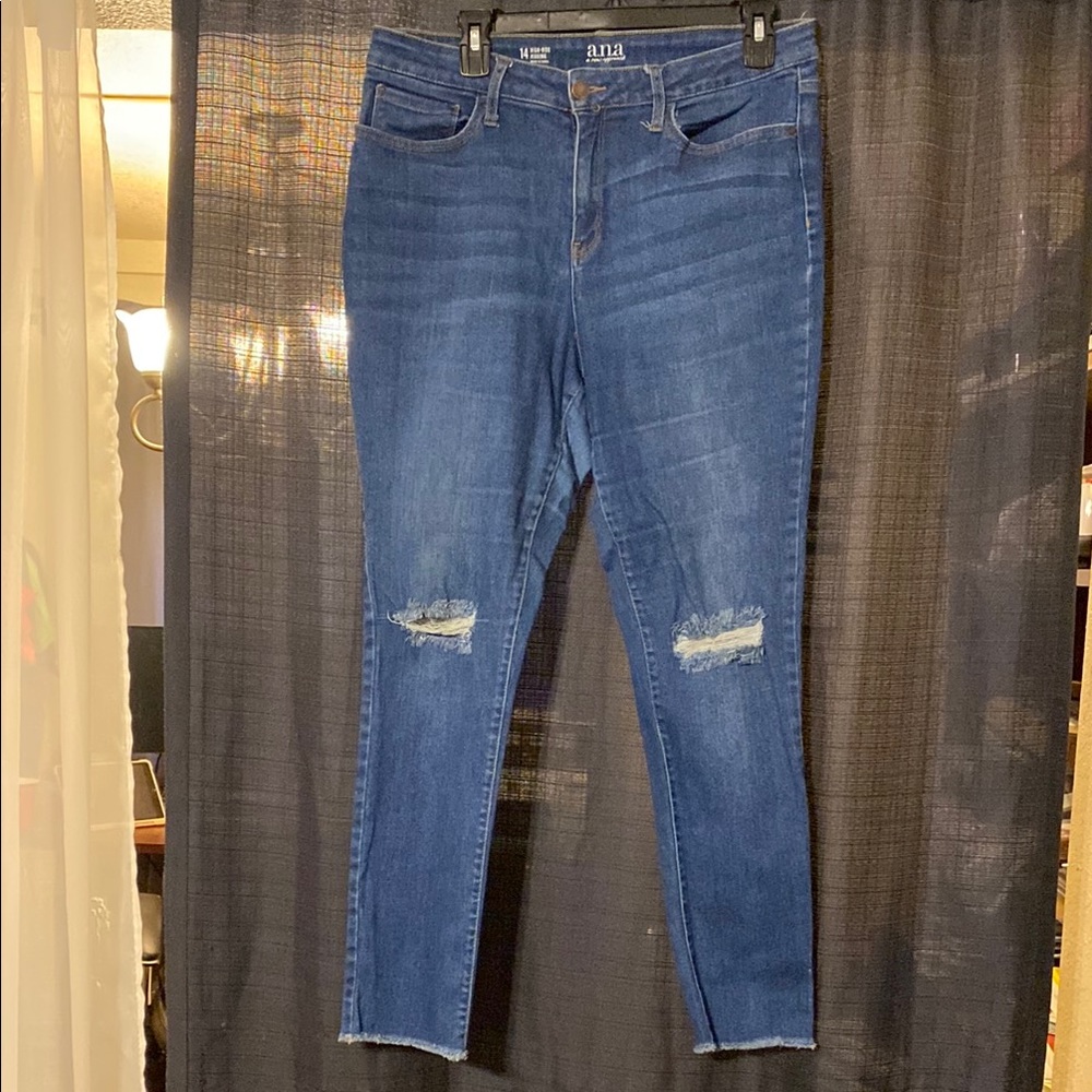 Anna Women's Blue Distressed Jeans